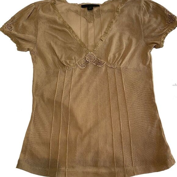 Vintage Y2K Delicate Scalloped Lace Beige Pleated Romantic Blouse - Picture 9 of 9